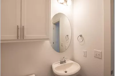 7204 Bassett Court, Austin, TX 78741 - Photo 11