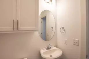 7204 Bassett Ct, Austin, TX 78741 - Photo 11