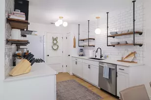 6701 Lancret Hill Dr, Austin, TX 78745 - Photo 11