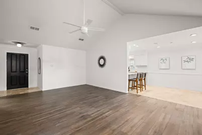 4822 Transit Circle, Austin, TX 78727 - Photo 9