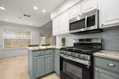 4822 Transit Circle, Austin, TX 78727 - Photo 5