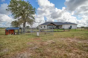 3553 Hunt Ln, Waelder, TX 78959 - Photo 35