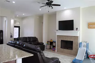 220 Tahitian Dr, Bastrop, TX 78602 - Photo 23