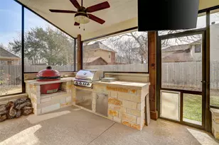 134 Fairwood Dr, Georgetown, TX 78628 - Photo 37