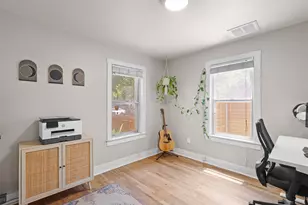 2609 Willow St, Austin, TX 78702 - Photo 21