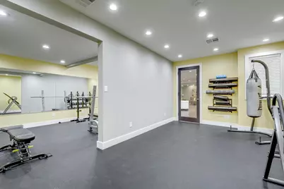 935 La Posada Drive #128, Austin, TX 78752 - Photo 33