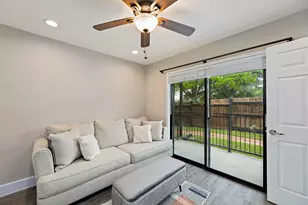935 La Posada Dr, Austin, TX 78752 - Photo 21