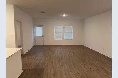 502 Thunderstorm Avenue, Lockhart, TX 78644 - Photo 7