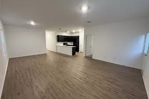 502 Thunderstorm Ave, Lockhart, TX 78644 - Photo 5