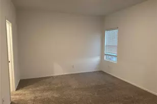 502 Thunderstorm Ave, Lockhart, TX 78644 - Photo 13