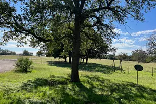 111 Chris Ln, Florence, TX 76527 - Photo 19