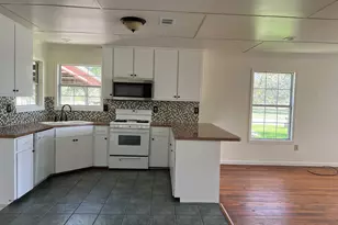 111 Chris Ln, Florence, TX 76527 - Photo 3