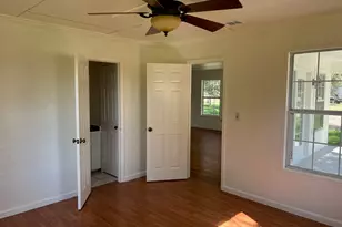 111 Chris Ln, Florence, TX 76527 - Photo 7