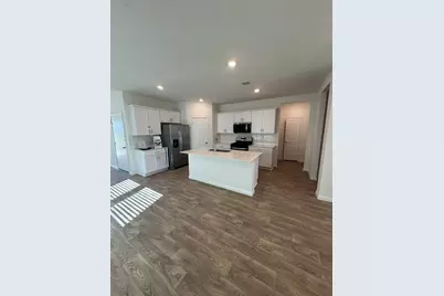 311 Yellowstone Drive, Kyle, TX 78640 - Photo 7