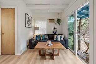 321 Lea Ln, Wimberley, TX 78676 - Photo 7