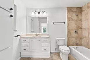 10010 Wildflower Ln, Austin, TX 78733 - Photo 21