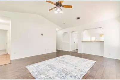 158 Hogan, Kyle, TX 78640 - Photo 5