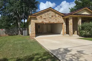 141 Kokomo Ln, Bastrop, TX 78602 - Photo 3