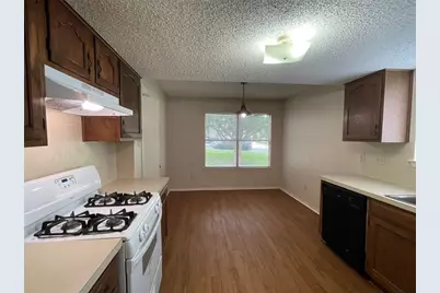 8116 Pilgrims Place, Austin, TX 78759 - Photo 9