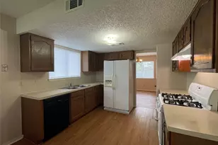 8116 Pilgrims Pl, Austin, TX 78759 - Photo 11