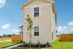359 San Juan Trl, Bastrop, TX 78602 - Photo 3