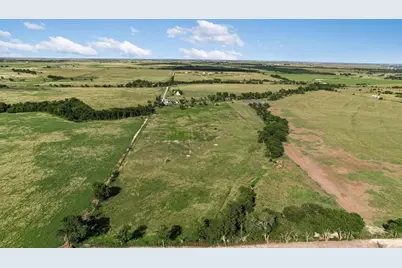 3007 County Road 303, Jarrell, TX 76537 - Photo 25