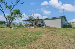 3007 County Rd 303, Jarrell, TX 76537 - Photo 15