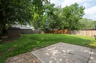 903 Mimosa Dr, Lockhart, TX 78644 - Photo 11