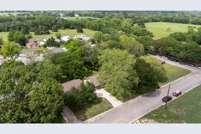 903 Mimosa Drive, Lockhart, TX 78644 - Photo 29