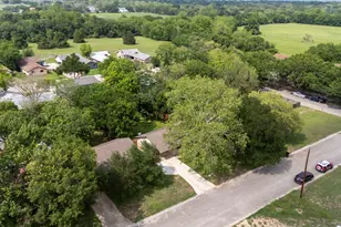 903 Mimosa Dr, Lockhart, TX 78644 - Photo 29