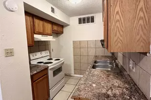 4322 Gillis St, Austin, TX 78745 - Photo 9