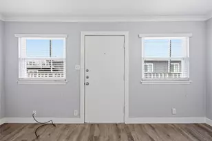 2401 Manor Rd, Austin, TX 78722 - Photo 11
