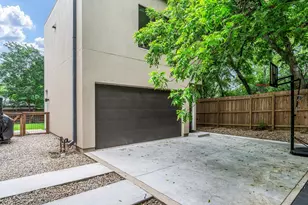 1703 Dexter St, Austin, TX 78704 - Photo 31