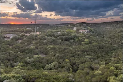 539 Beardsley Lane, Austin, TX 78746 - Photo 9