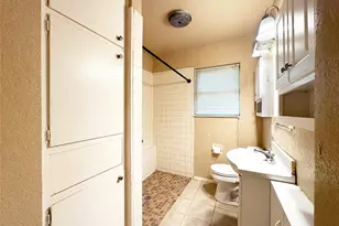 305 Highland Dr, Burnet, TX 78611 - Photo 9