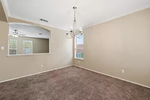 12621 Waynespur Ln, Elgin, TX 78621 - Photo 5