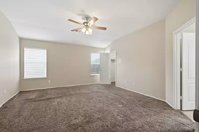 12621 Wayne Spur Lane, Elgin, TX 78621 - Photo 13