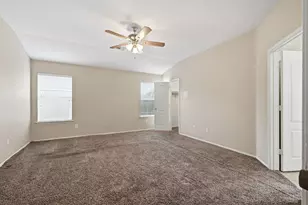 12621 Waynespur Ln, Elgin, TX 78621 - Photo 13