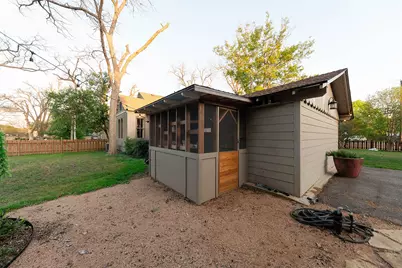 1202 Pecan Street, Bastrop, TX 78602 - Photo 25
