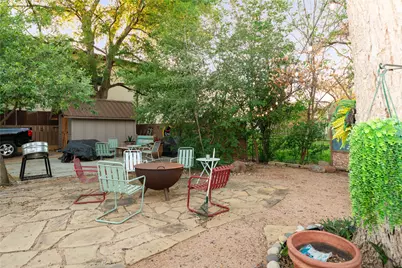 1202 Pecan Street, Bastrop, TX 78602 - Photo 27