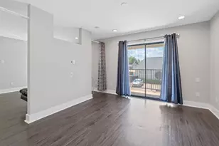 935 La Posada Dr, Austin, TX 78752 - Photo 17