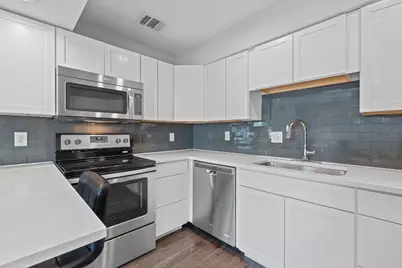 935 La Posada Drive #254, Austin, TX 78752 - Photo 3