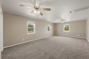 851 San Gabriel Dr, Liberty Hill, TX 78642 - Photo 17
