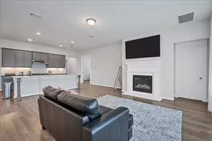 135 Independence Dr, Kyle, TX 78640 - Photo 15