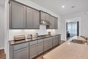 135 Independence Dr, Kyle, TX 78640 - Photo 9