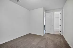 135 Independence Dr, Kyle, TX 78640 - Photo 35