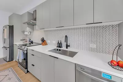 2500 Longview Street #323, Austin, TX 78705 - Photo 9