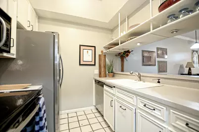 641 W 31st 1/2 Street, Austin, TX 78705 - Photo 3