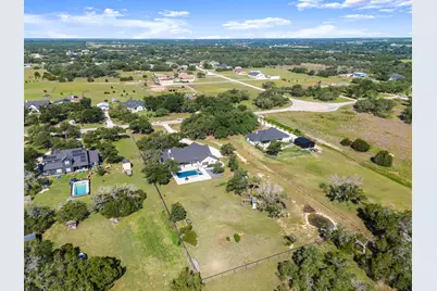 209 Esperanza Petal Pass, Liberty Hill, TX 78642 - Photo 5