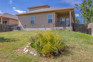 7225 Ranchito Dr, Austin, TX 78744 - Photo 29